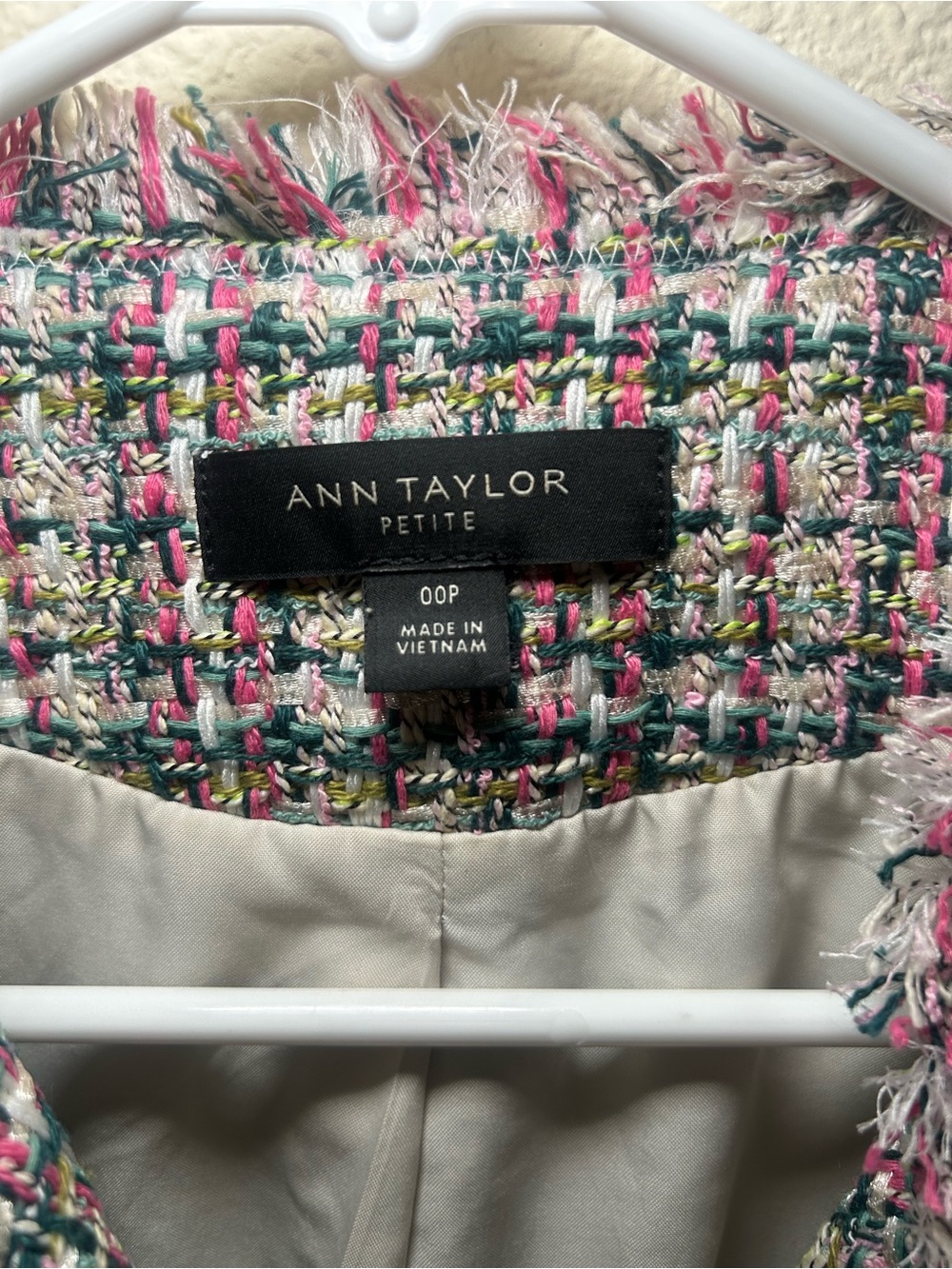 Ann Taylor Pink Multi-Color Tweed Double-Breasted Fringe Jacket 00P Girl Mature - Picture 5 of 8